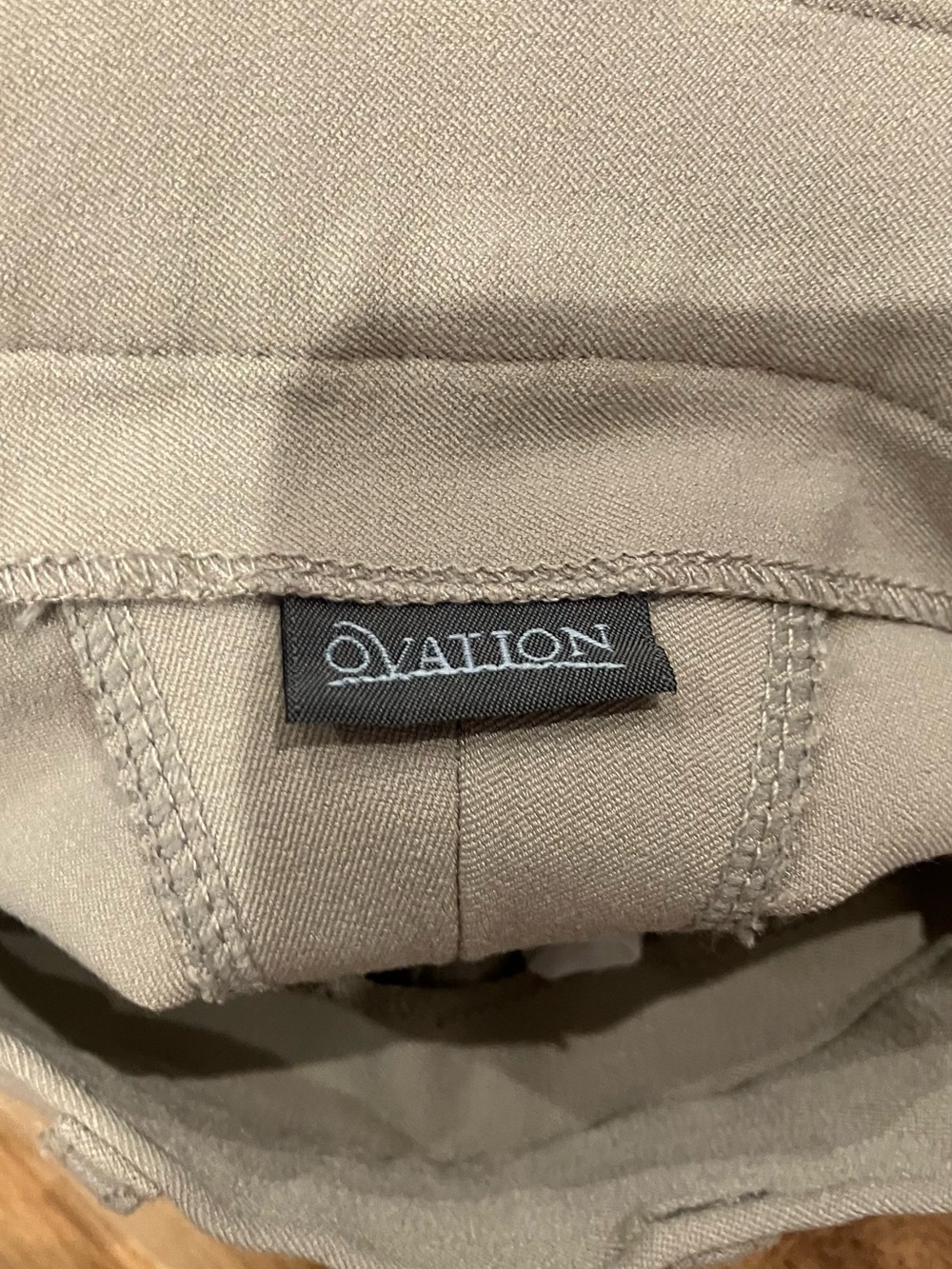 🐴 Ovation size 4 Children's Beige Horseback Riding Breeches Pants Leggings - Picture 7 of 8
